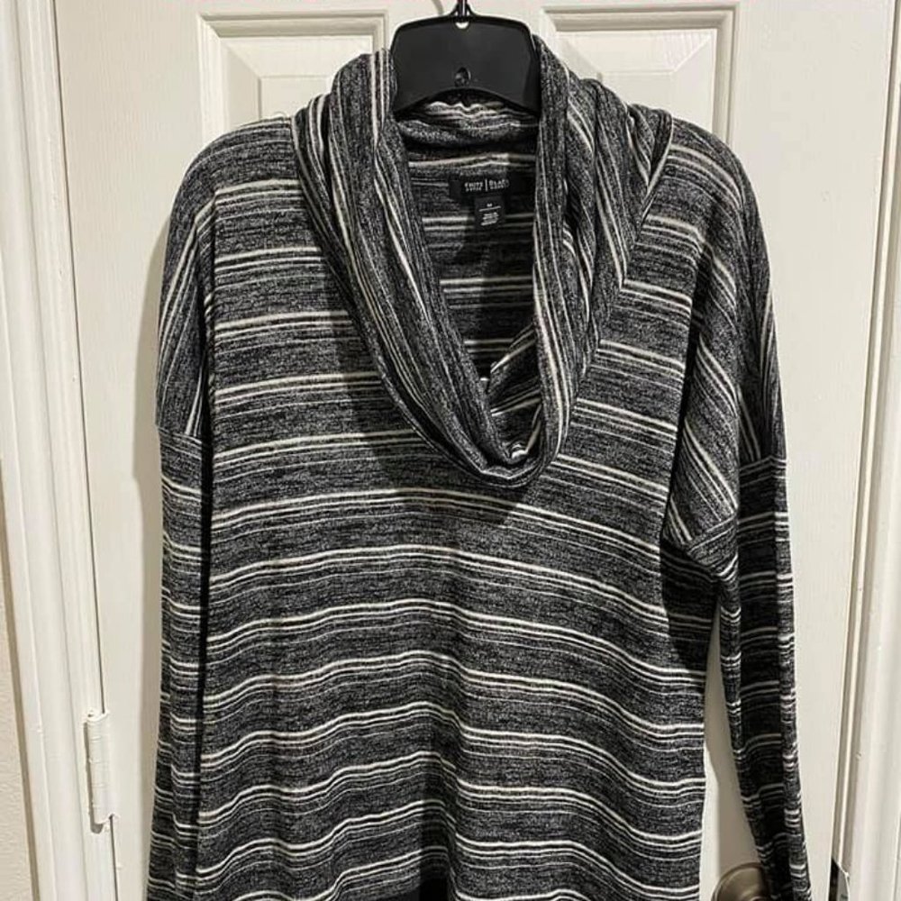 WHBM LS cowl neck